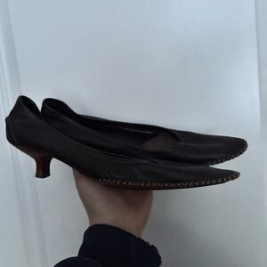 Uffizi Women’s 10 Brown Leather Stitched Moccasin Kitten Heels